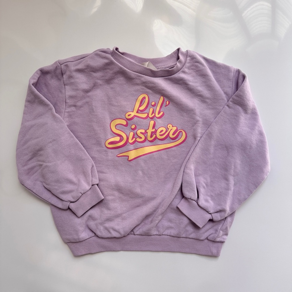 H&M - 5T - Lilac Sweatshirt w/ Little Sister Graphic (Girls)